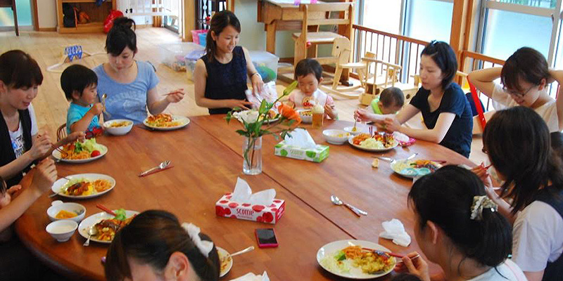 お昼どきもゆったりと